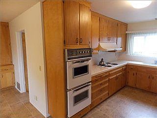 2nd image of 5720 Hughes St