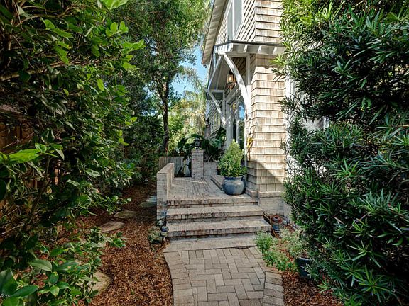 4th image of 1174 Beach Ave