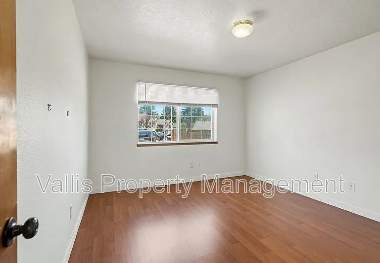 5262 Springcrest Dr S — Photo 6