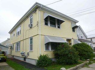20 Bloomfield St, Pawtucket, RI 02861