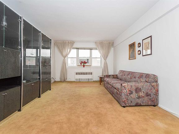 4th image of 3165 138th St APT 5A