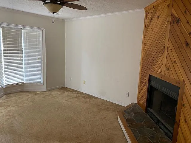 2 bed, 1.5 bath, 1000 sqft, $1,550 — Photo 4