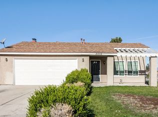 3015 Strassbourg Dr, Riverside, CA 92504