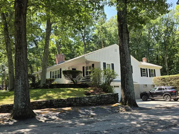 82 Cole Ave, Southbridge, MA 01550