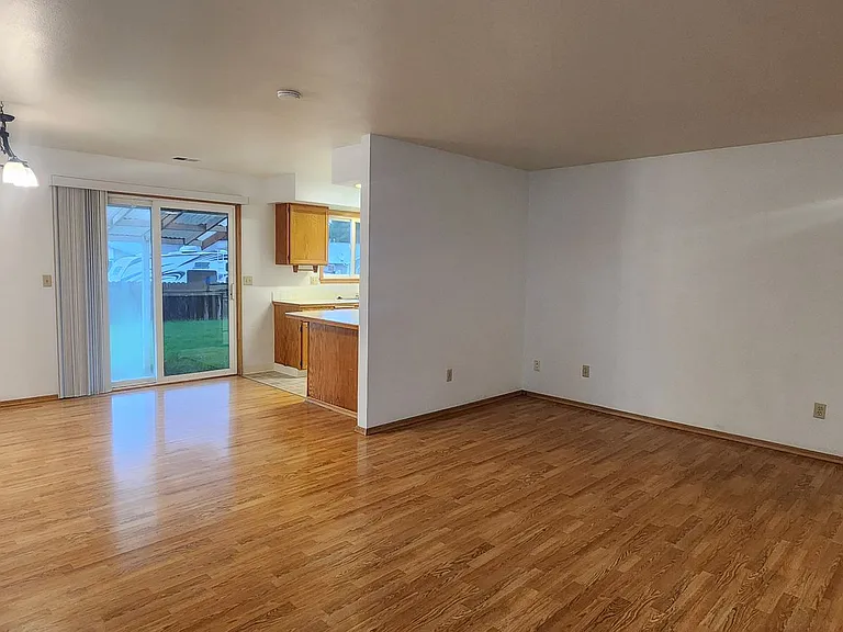 2330 Adkins Ct — Photo 12