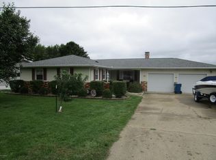 253 Adolph Shores Dr, Coldwater, MI 49036