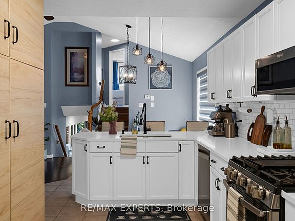 5th image of 1 Cameron Ct