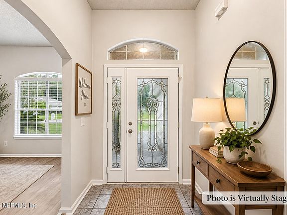 3rd image of 451 SUMMIT Drive