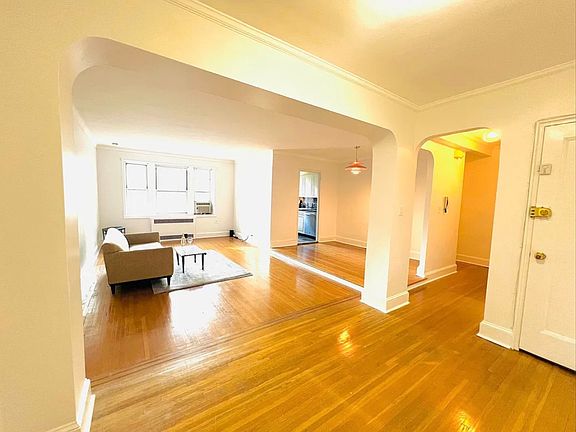3rd image of 7615 35th Ave APT 5H