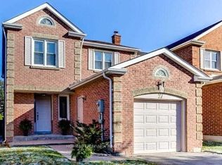27 Glenmanor Way, Vaughan, ON L4J3A3