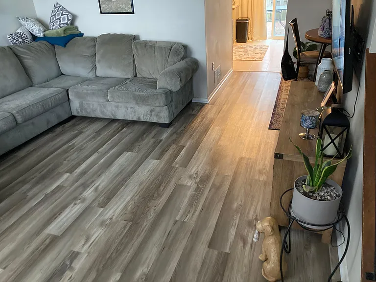 2308 Lexington Ct — Photo 2