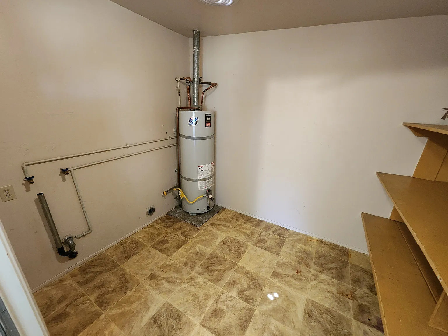 5604 Indian Wells Avenue - 1 — Photo 4