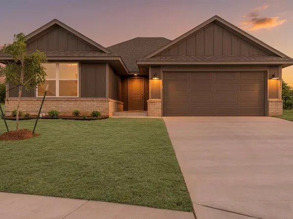 4680 Lincoln Lndg, Harrah, OK 73045