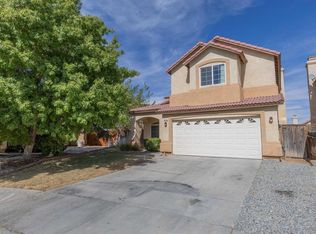 16986 Lido Cir, Victorville, CA 92395