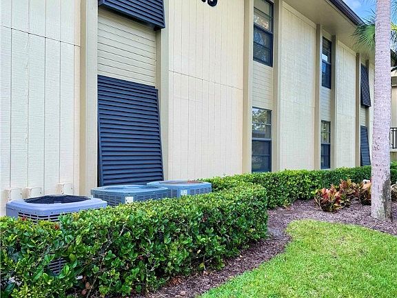 3rd image of 15 Plantation Dr APT 104