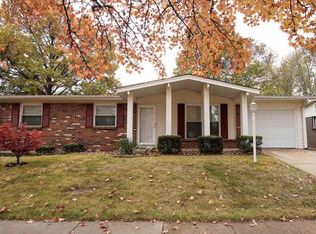 1208 Dorne Dr, Ballwin, MO 63021