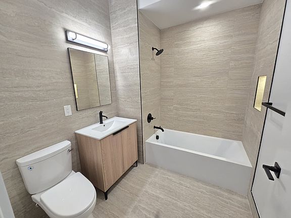 3rd image of 450 Scotland Rd #4E