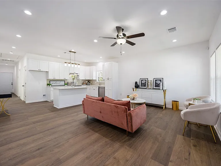 7950 Miley St — Photo 9