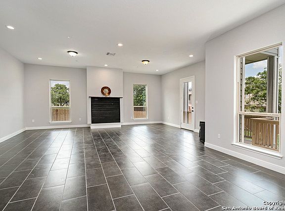4th image of 8807 Heath Circle Dr