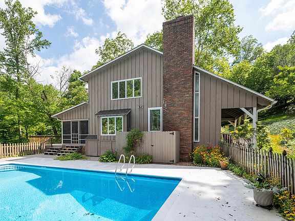 2nd image of 2036 Westwind Dr
