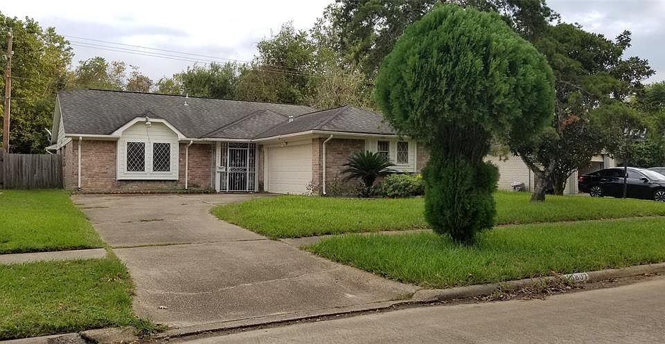 1st image of 10807 Silkwood Dr