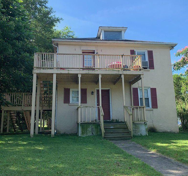 2nd image of 614 W South St