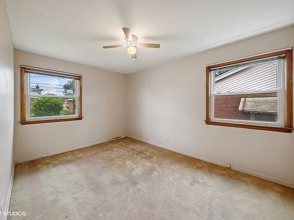 5th image of 420 N Arquilla Dr