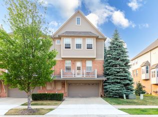 56701 Sunset Dr, Shelby Township, MI