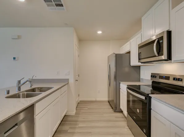 7375 Hayes Harbor Ct, North Las Vegas, NV 89084