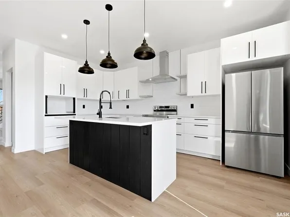 1361 Kent STREET, Regina, SK S4T 5T2