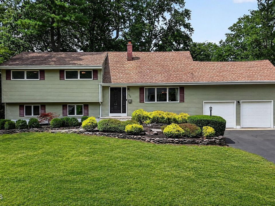 1st image of 290 Riveredge Road