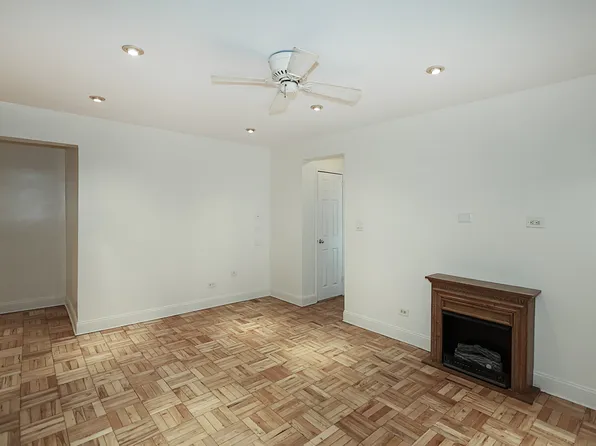 75-10 Yellowston Boulevard image 4 of 22