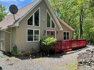 99 Sandalwood Rd, Jim Thorpe, PA 18229