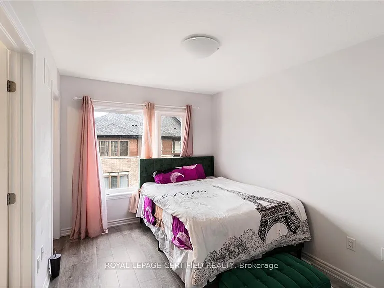 61 Soho St #25 — Photo 12