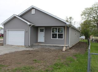 1217 S Hinde St, Washington Court House, OH 43160