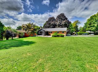 26 Alexander Ter, Pittsfield, MA 01201