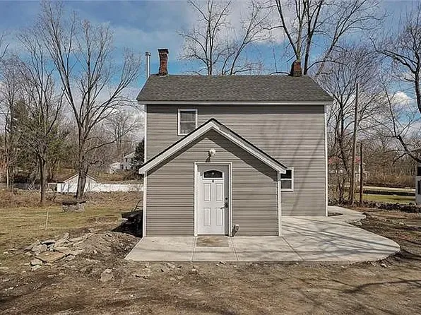 4 Babcock Dr, Harriman, NY 10926