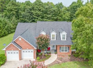 2000 Eastview Dr, Dalton, GA 30721