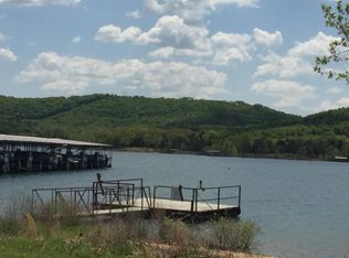 120 Poison Ivy Ln, Hollister, MO 65672