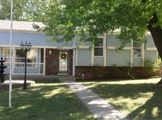 6441 NW 49th St, Kansas City, MO 64151