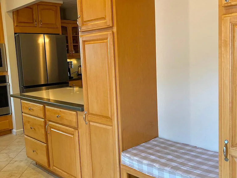 1820 Astor Ave — Photo 10