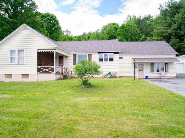 92 Ganong Dr, Saranac, NY 12981
