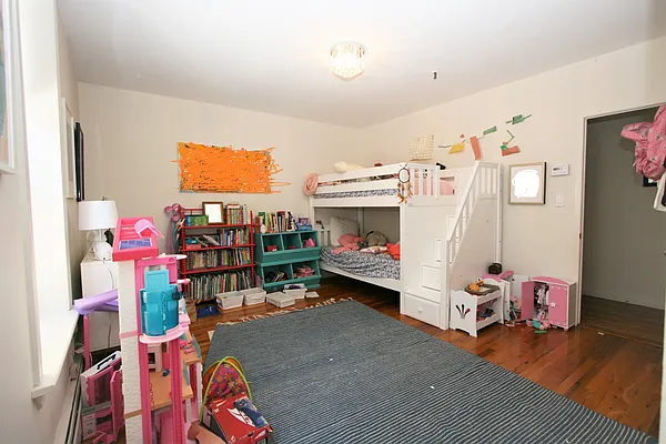 Rented by R New York | media 29