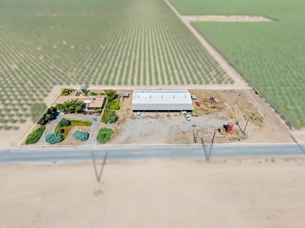 10051 Road 176, Terra Bella, CA 93270