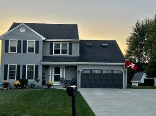 700 Westfield Crse, Geneva, IL 60134