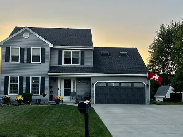 700 Westfield Crse, Geneva, IL 60134