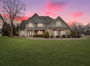 3642 Bayview Dr, Danville, IL 61832