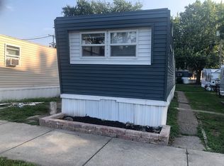 736 Willow Ct, Hammond, IN 46320