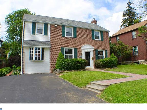 2nd image of 206 Walnut Hill Ln