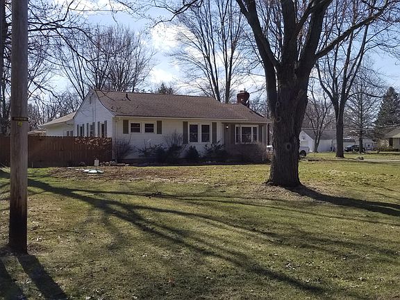 5th image of 9964 Rosemere St